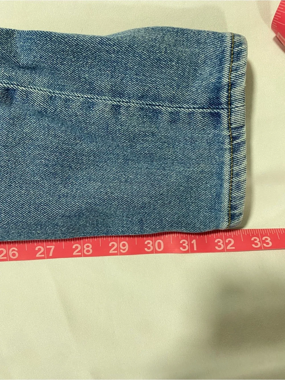 711 Levi’s Women's Medium Blue Skinny Jeans